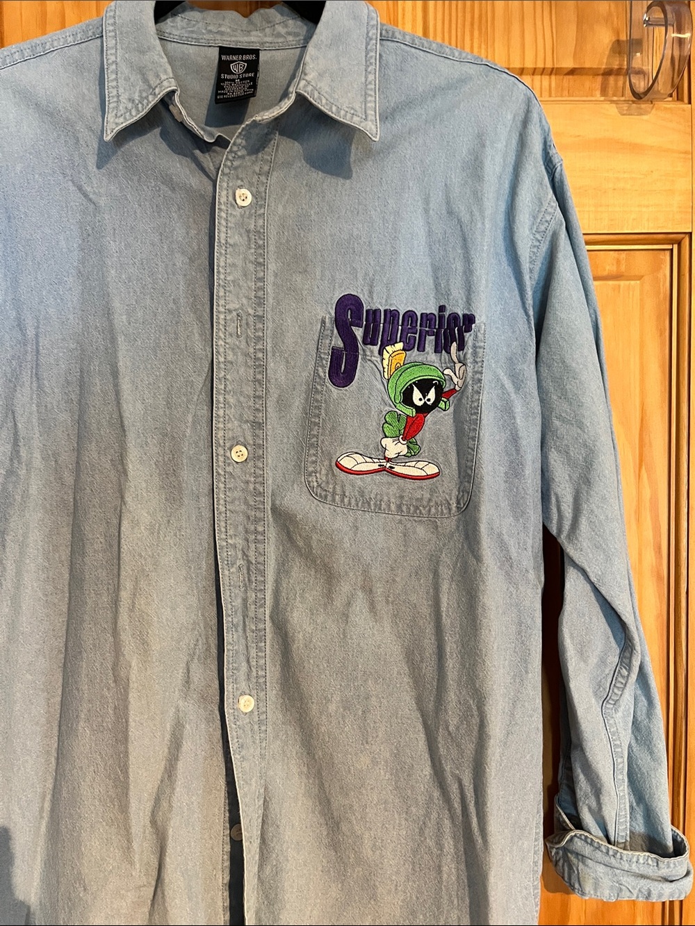 Warner Bros. Superior Marvin the Martian Light Blue Denim Shirt size M